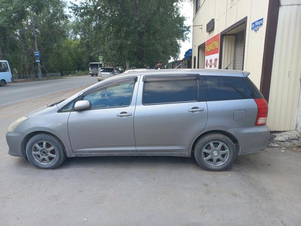 Toyota Wish 2008, фото 4