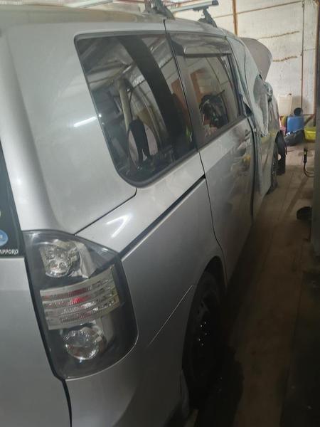 Toyota Voxy 2009, фото 6