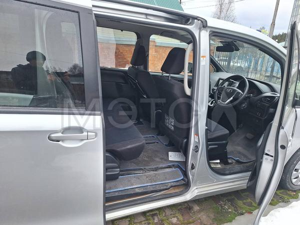 Toyota Noah 2018, фото 9