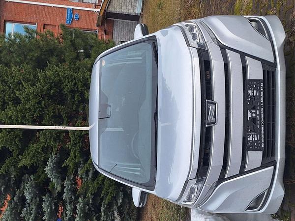 Toyota Noah 2018, фото 17