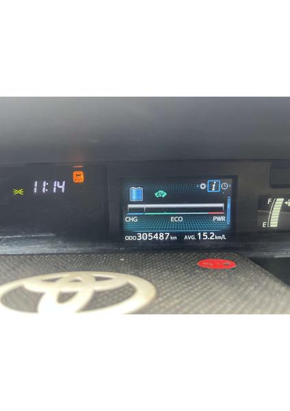 Toyota Prius Alpha 2016, фото 9