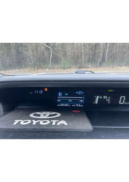 Toyota Prius Alpha 2016, фото 10