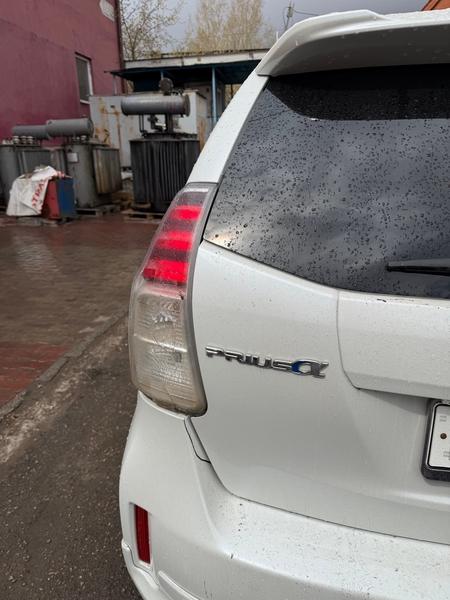 Toyota Prius 2015, фото 6