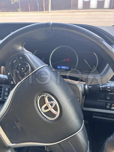 Toyota Voxy 2015, фото 6