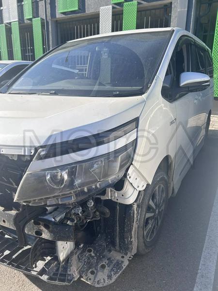 Toyota Voxy 2015, фото 3